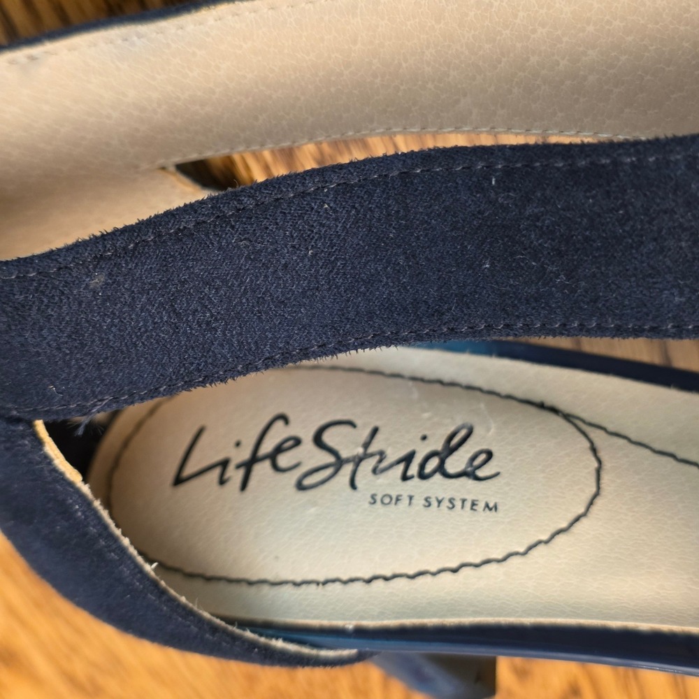LifeStride Giovanna 2 Navy Blue Faux Suede Cutout Pointed Toe Pumps Heels 9M - Picture 8 of 10